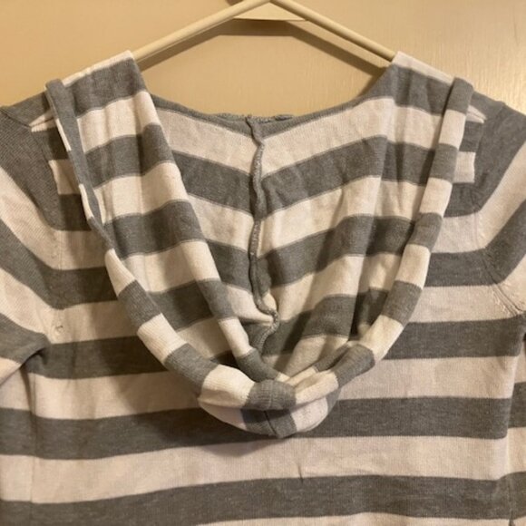 Gray and White Striped Knit Hoodie - Picture 4 of 5